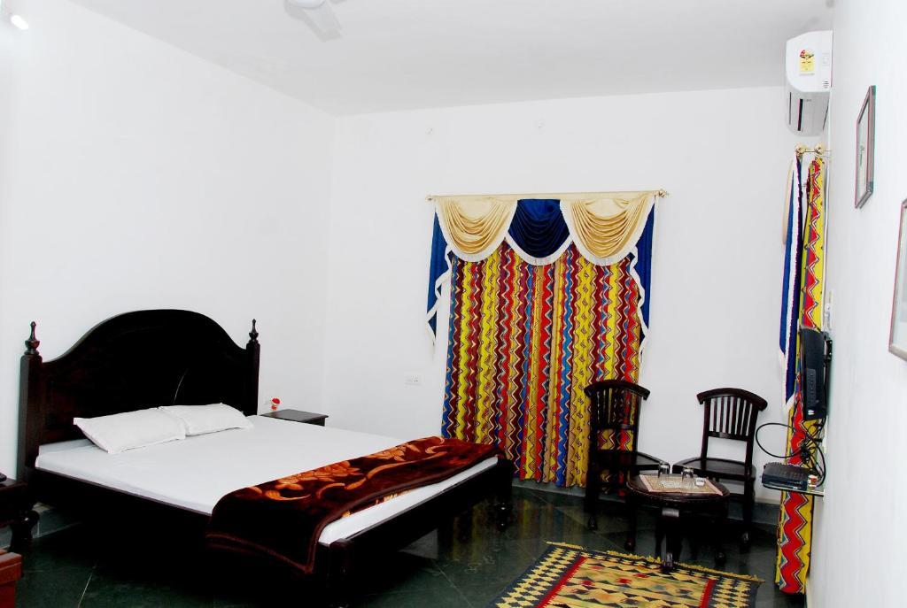 Chandra Hill Resort รานัคปูร์ ภายนอก รูปภาพ